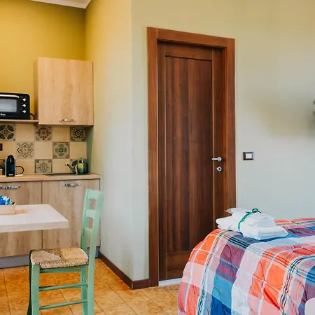 Dimora Portanuova Bed & Breakfast 4*